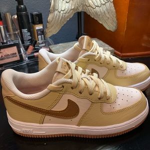 Khaki and brown Air Force 1 tennis